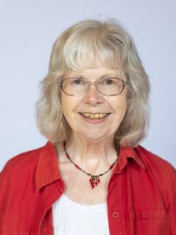Head and shoulder photo of Sue Smith